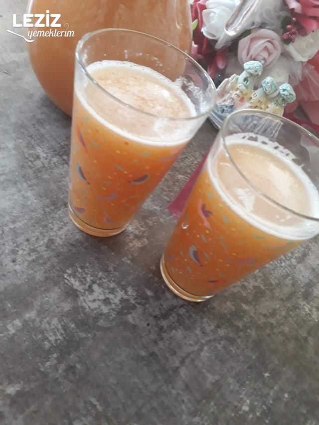 Nefis Ev Yapımı Şeftali Suyu Tarifi