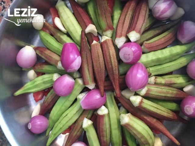 Zeytinyağlı Bamya Yapımı