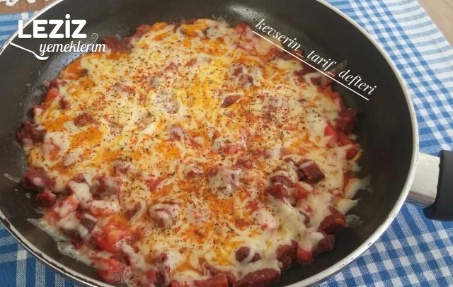 Kaşarlı Yumurtalı Nefis Sucuk Sote