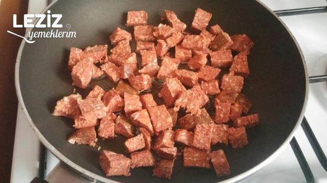 Kaşarlı Yumurtalı Nefis Sucuk Sote