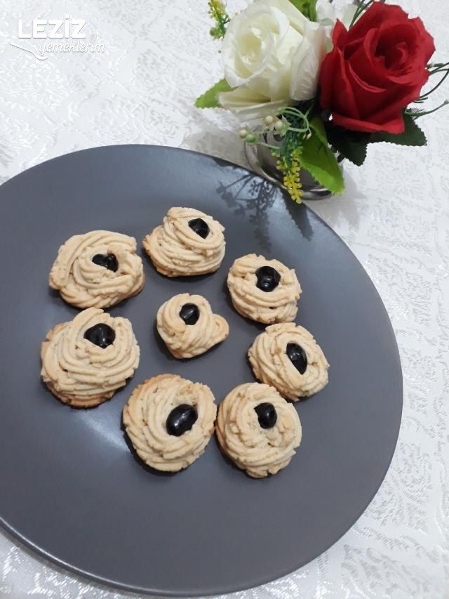 Yer Fıstıklı Leziz Kurabiye