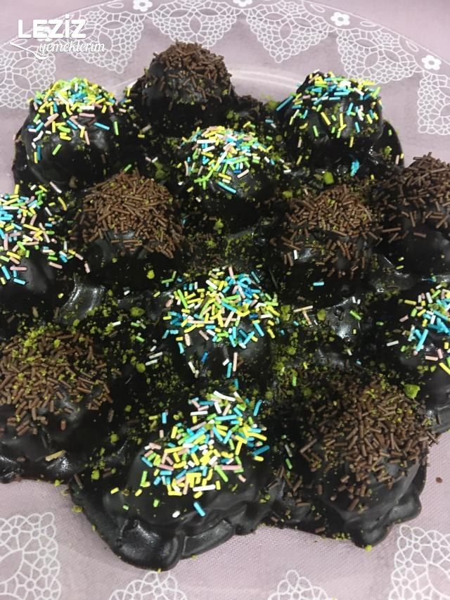 Çok Pratik Elmalı Çikolatalı Top Tatlısı