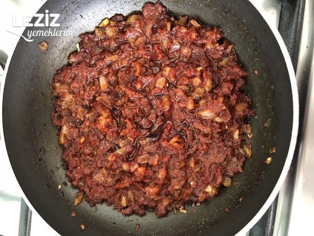 Mercimek Köftesi (Tüm Aşamalarıyla)