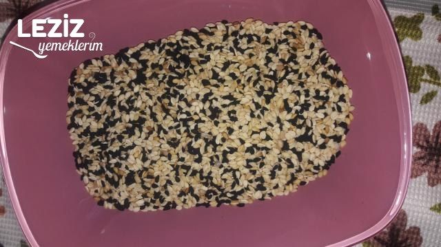 Tuzlu Susamlı Çubuk Tarifi