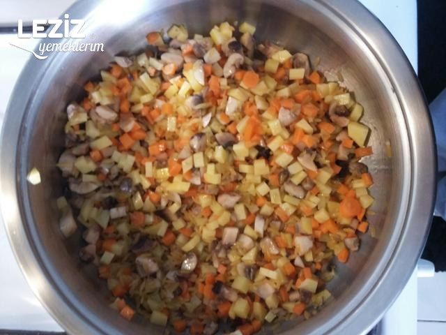 Terbiyeli Sebze Çorbası (Vitamin Deposu)