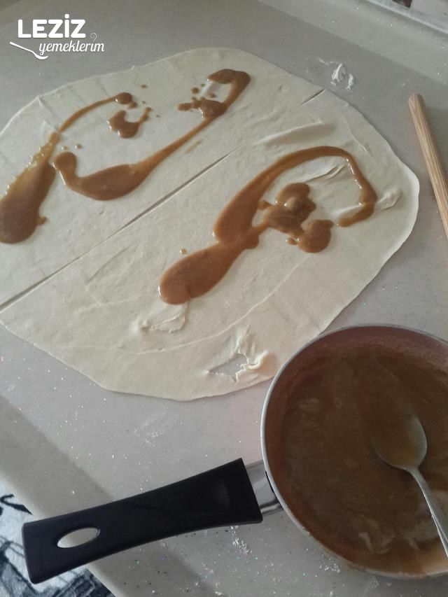 Tahinli Çörek Nasıl Yapılır