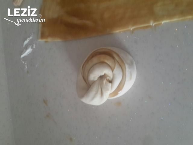 Tahinli Çörek Nasıl Yapılır