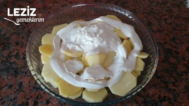 Fırında Kremalı Patates Dilimleri