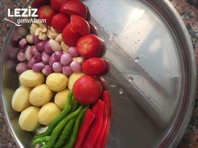 Tavuklu Eli Böğründe (Kahramanmaraş)