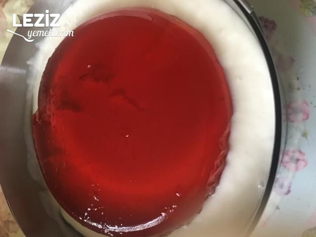 Brownili Sürpriz Pasta