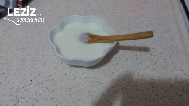 Kavanozda Ev Yapımı Yoğurt Tarifi (Püf Noktaları İle)