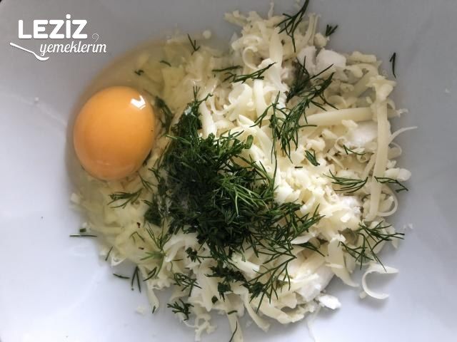 Kahvaltılık Fırında Peynirli Çıtır Ekmek