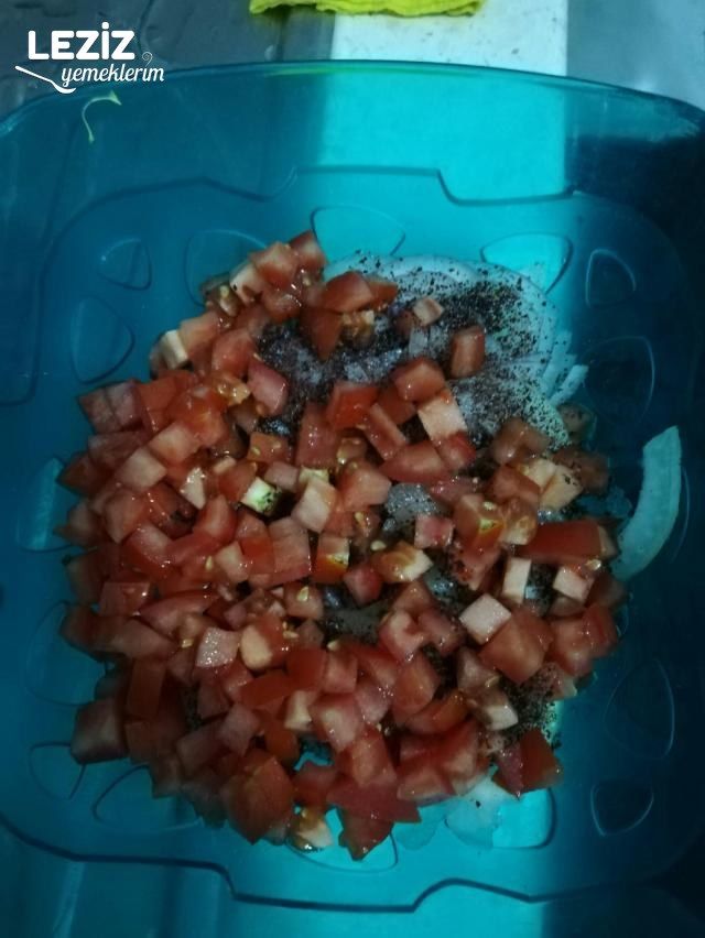 Soğan Salatası (Çok Faydalı-lezzetli)