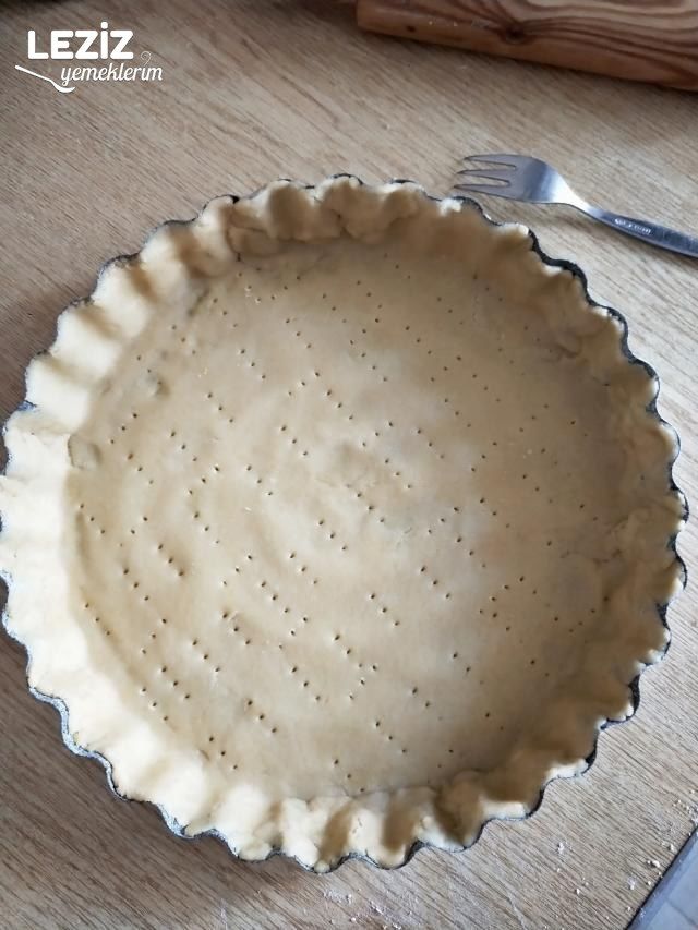 Pırasa Havuç Ve Peynirli Kiş