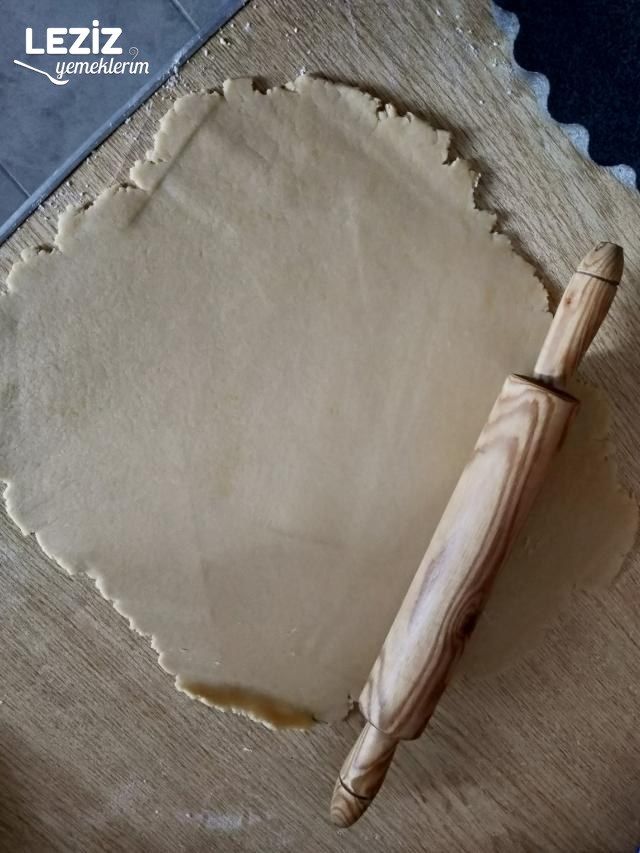 Pırasa Havuç Ve Peynirli Kiş