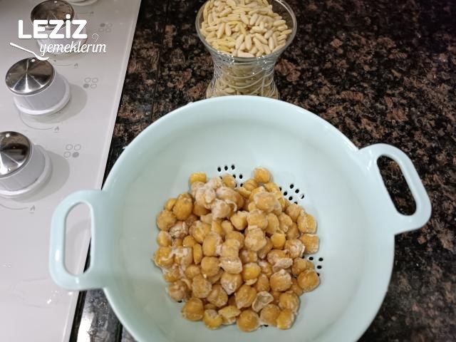 Nohutlu Şehriye Çorbası