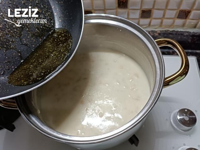 Nohutlu Şehriye Çorbası