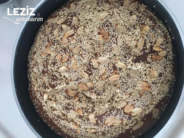 Susamlı Tahinli Kek