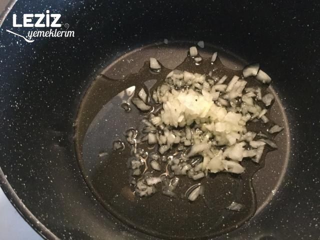 Etli Pırasa Yemeği