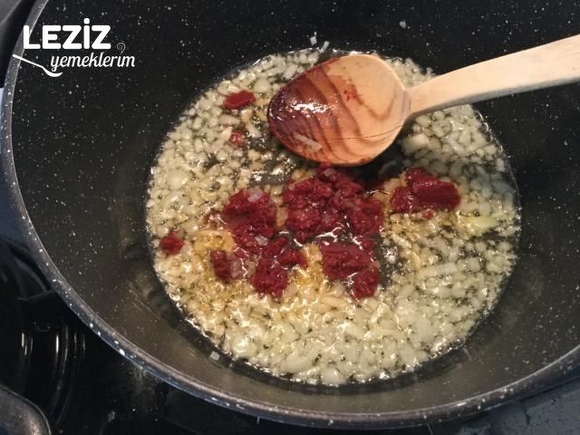 Etli Pırasa Yemeği