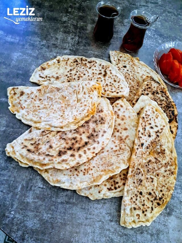 Karışık Sebzeli El Açması Gözleme