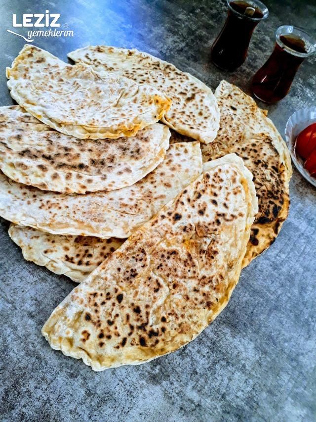 Karışık Sebzeli El Açması Gözleme