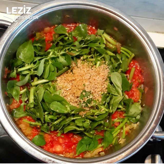 Nohutlu Bulgurlu Semizotu Yemeği