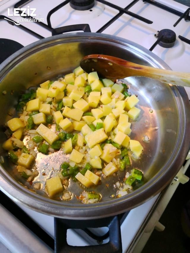 Patatesli Bulgur Pilavı