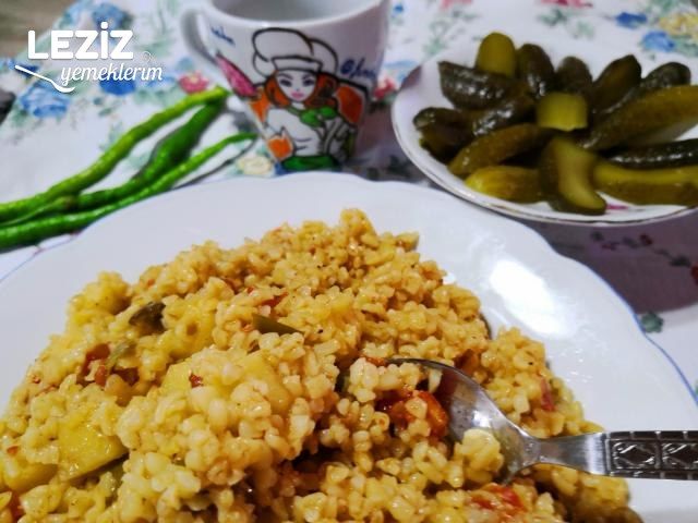 Patatesli Bulgur Pilavı