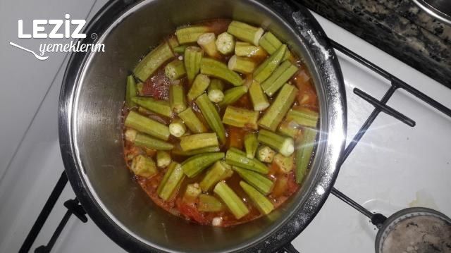 Zeytinyağlı Bamya Yemeği