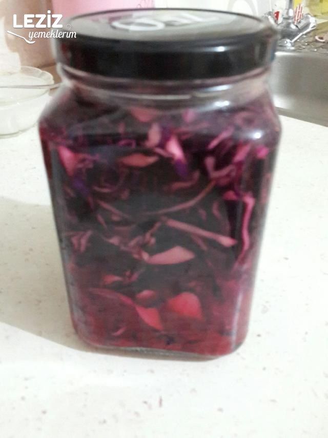 Ertesi Güne Hazır Mor Lahana Turşusu
