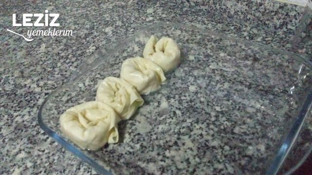 Kabarmaya Doymayan Pastane Böreği