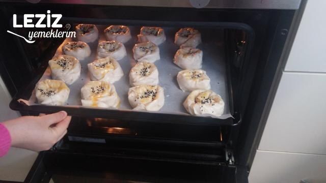 Kabarmaya Doymayan Pastane Böreği