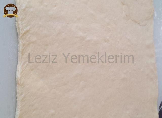 Haşhaşlı Rulo Çörek