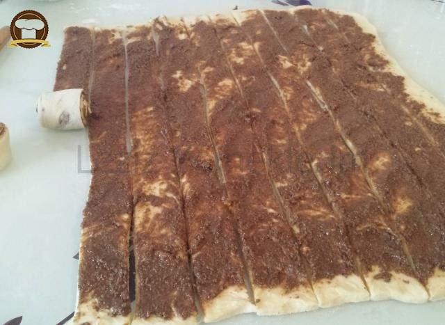 Haşhaşlı Rulo Çörek