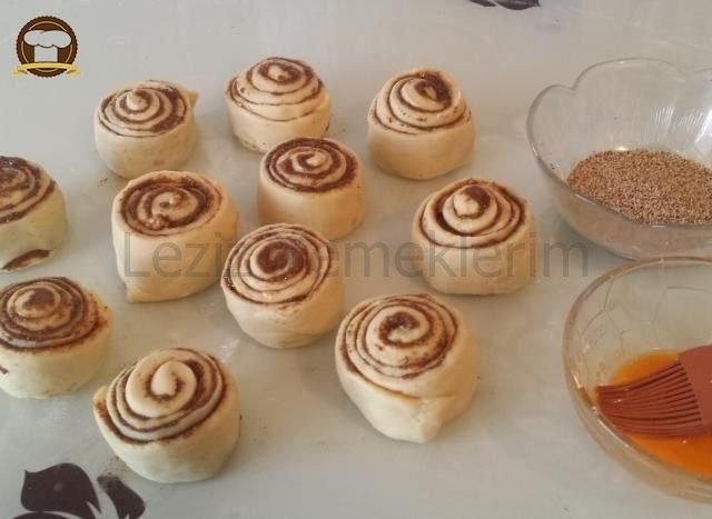 Haşhaşlı Rulo Çörek