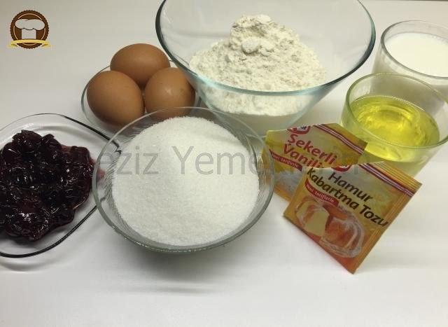 Çikolata Soslu Vişneli Kek