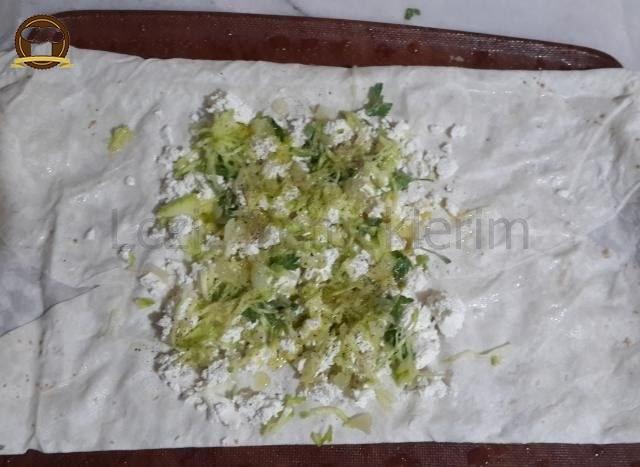 Tost Makinesinde Kabaklı Gözleme (Aşamalı Anlatım)