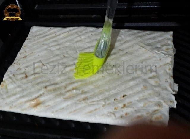 Tost Makinesinde Kabaklı Gözleme (Aşamalı Anlatım)