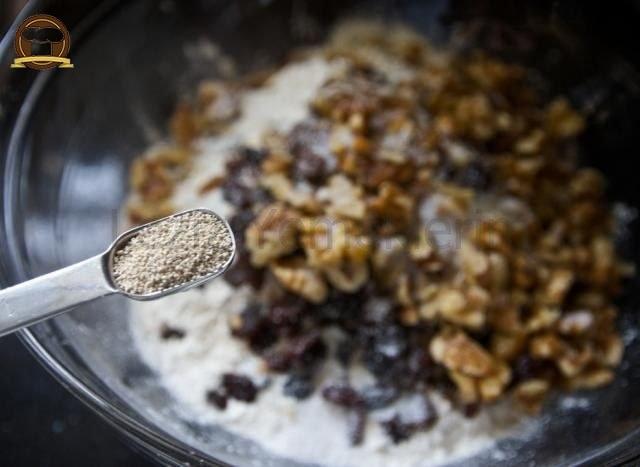 Cevizli Üzümlü Ekmek