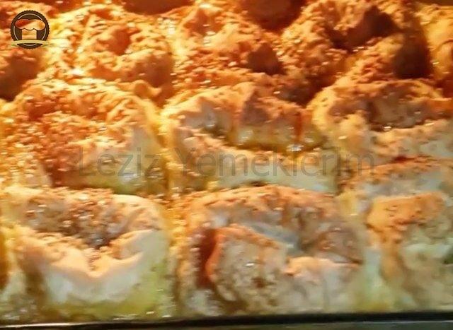 Pırasalı Gül Böreği