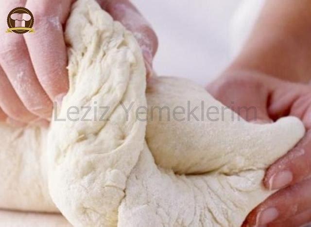 Peynirli Karnıyarık Çörek