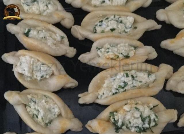 Peynirli Karnıyarık Çörek