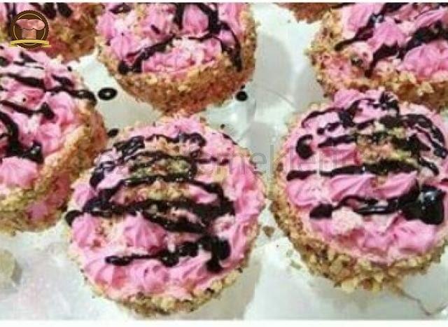 Nişastalı Minik Pastalar