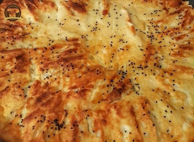 Yoğurtlu Börek