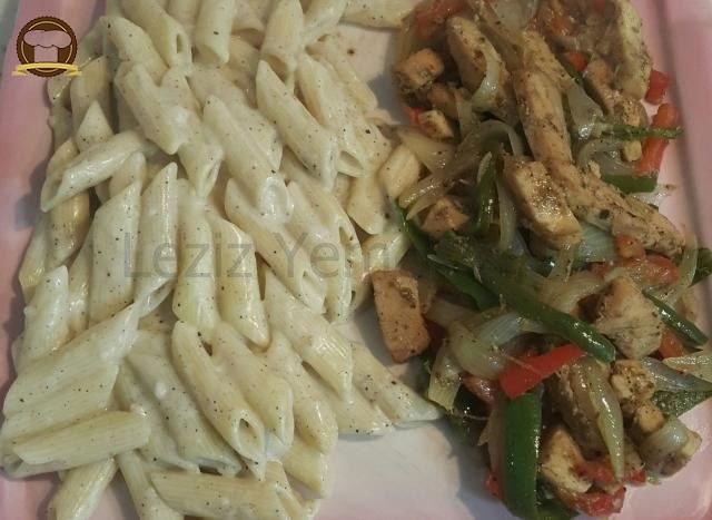 Sebzelı Tavuklu Kremalı Penne