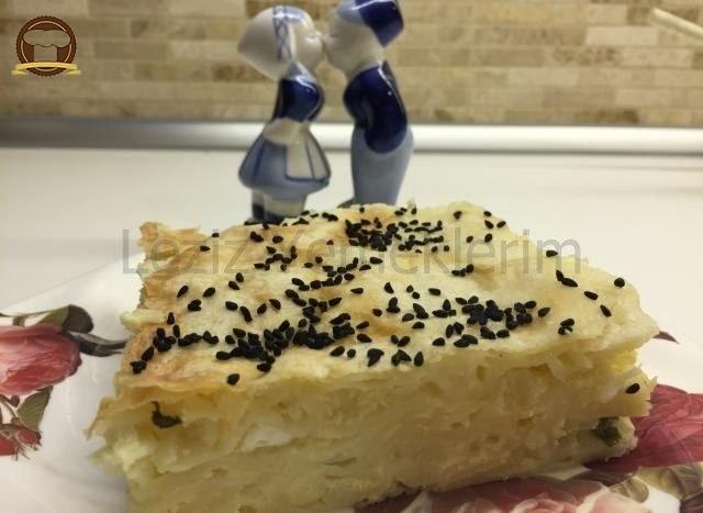 Makarnalı Börek (Su Böreği Tadında)