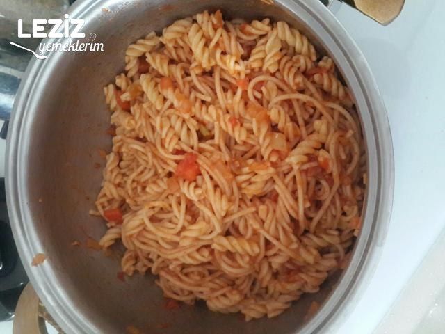 Soslu Makarna Tarifi