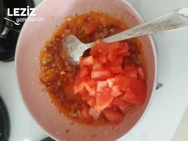 Soslu Makarna Tarifi