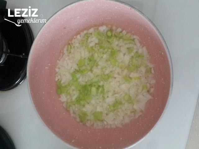 Soslu Makarna Tarifi